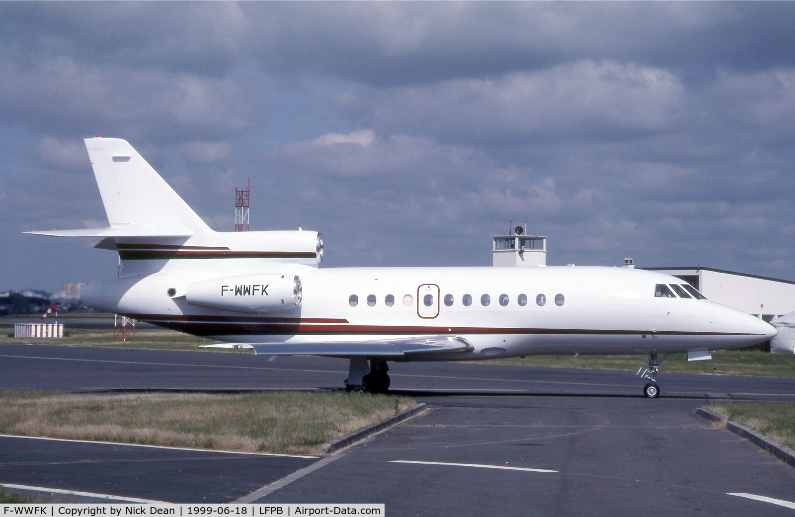 F-WWFK, 1998 Dassault Falcon 900B C/N 174, Paris Le Bourget