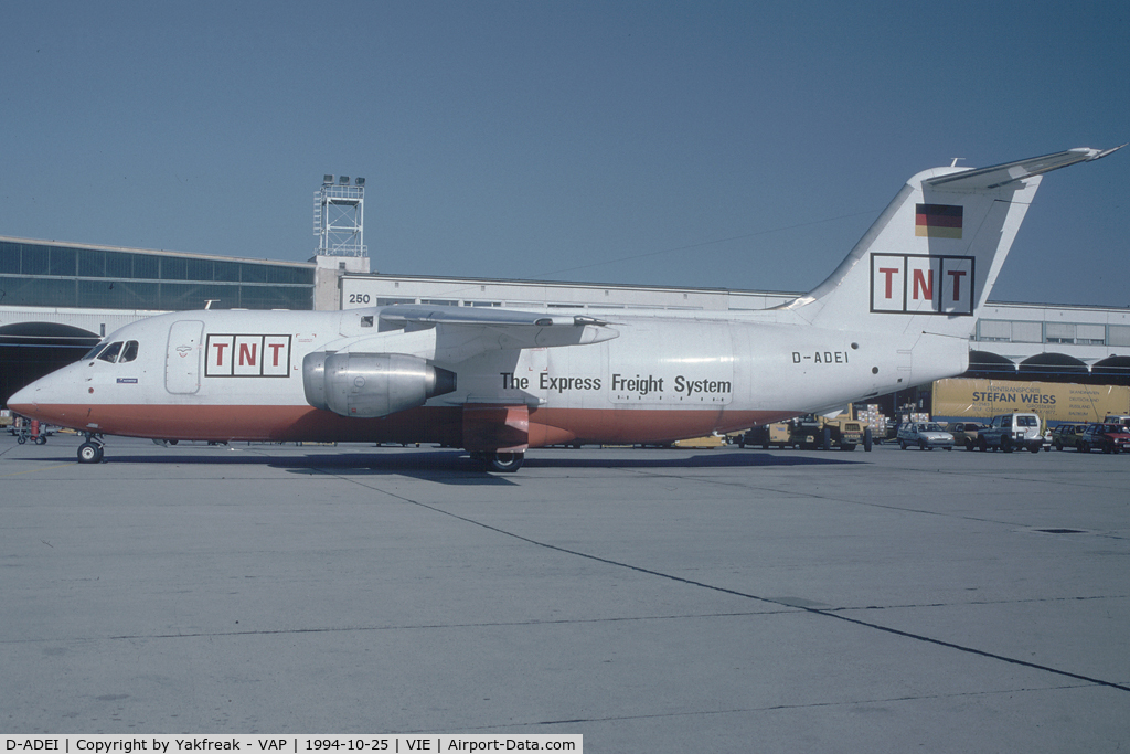 D-ADEI, 1987 British Aerospace BAe.146-200QT Quiet Trader C/N E2086, Eurowings BAe146 in TNT cs