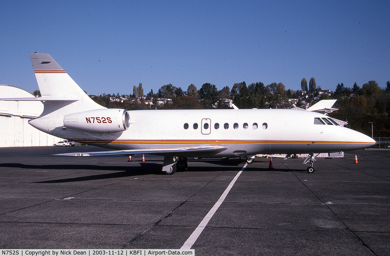 N752S, 1999 Dassault Falcon 2000 C/N 82, Shell Oil co.