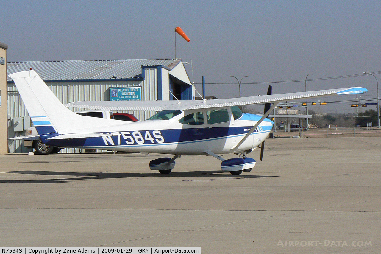 N7584S, 1976 Cessna 182Q Skylane C/N 18265233, At Arlington Municipal