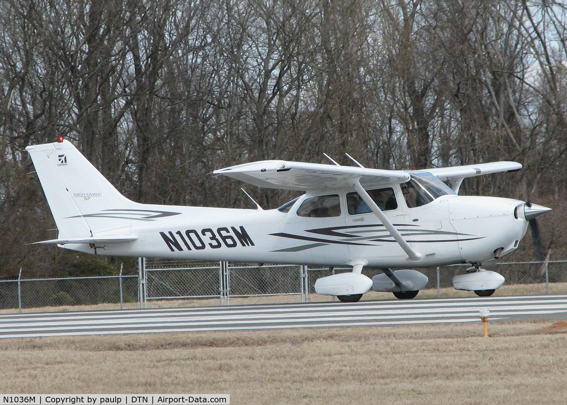 N1036M, 2007 Cessna 172S C/N 172S10599, Cleared for take off on 14 at the Downtown Shreveport airport.