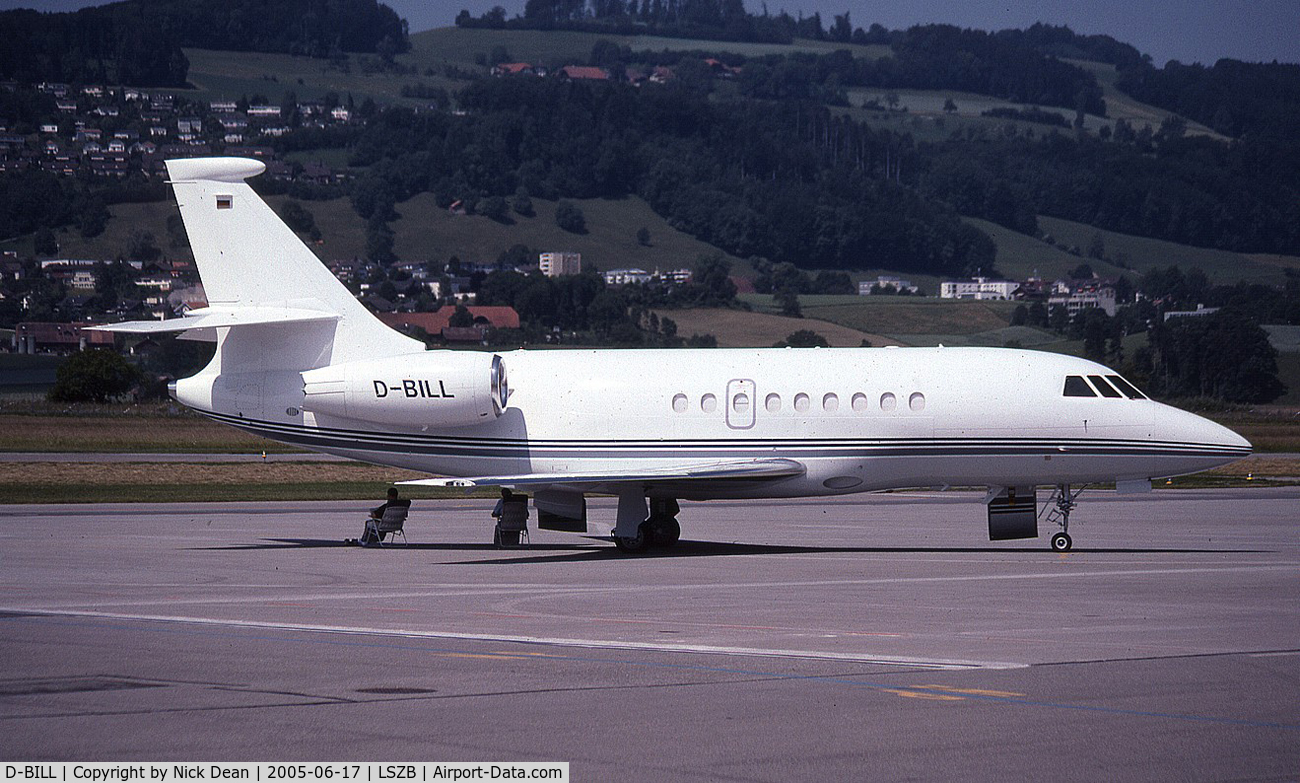 D-BILL, 2004 Dassault Falcon 2000EX C/N 033, LSZB