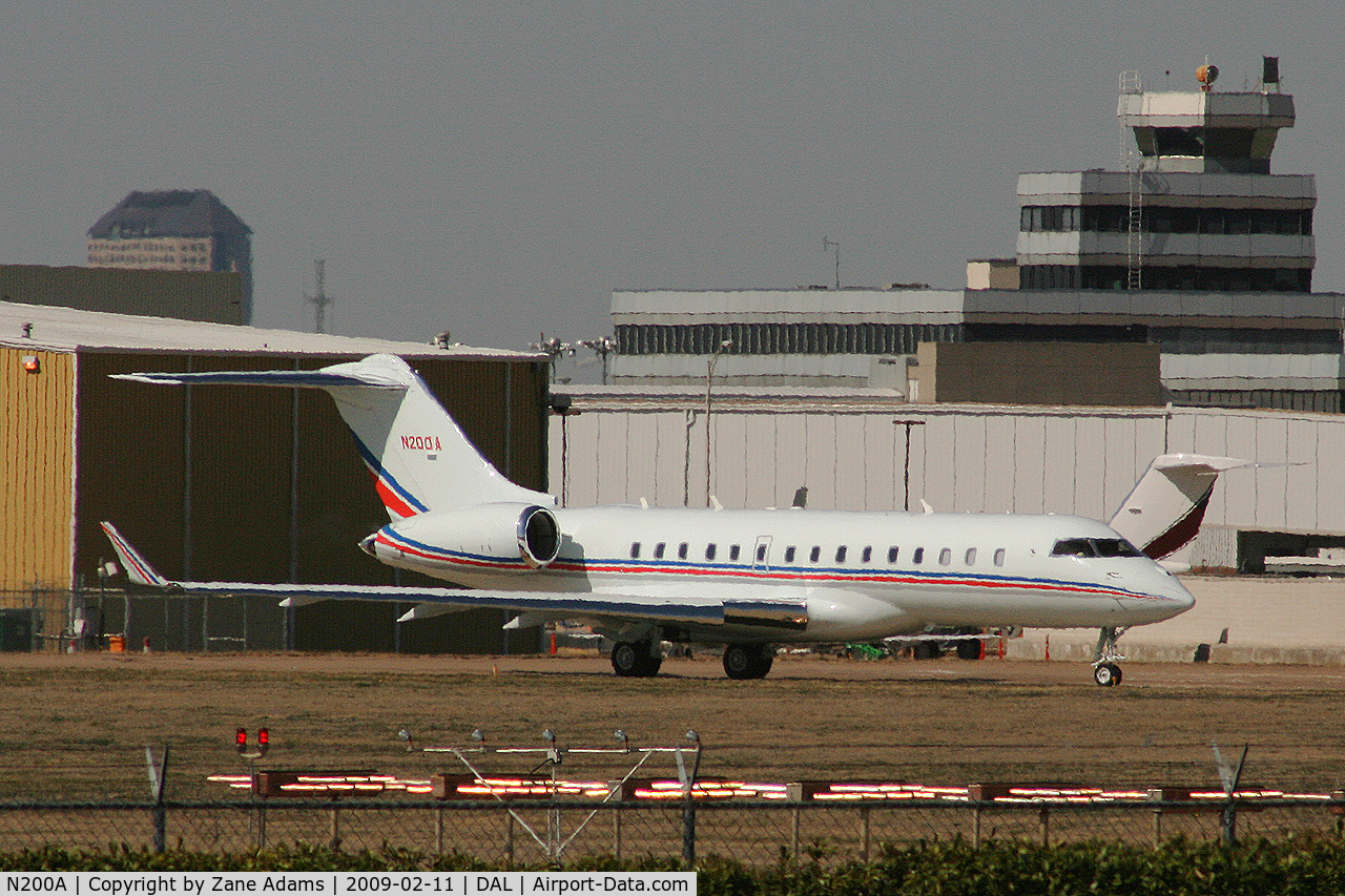 N200A, 2006 Bombardier BD-700-1A10 Global Express C/N 9203, At Dallas Love Field