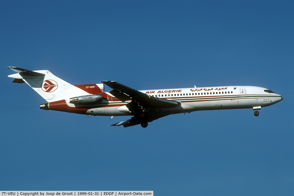 7T-VEU, 1980 Boeing 727-2D6 C/N 22373, landing at Frankfurt