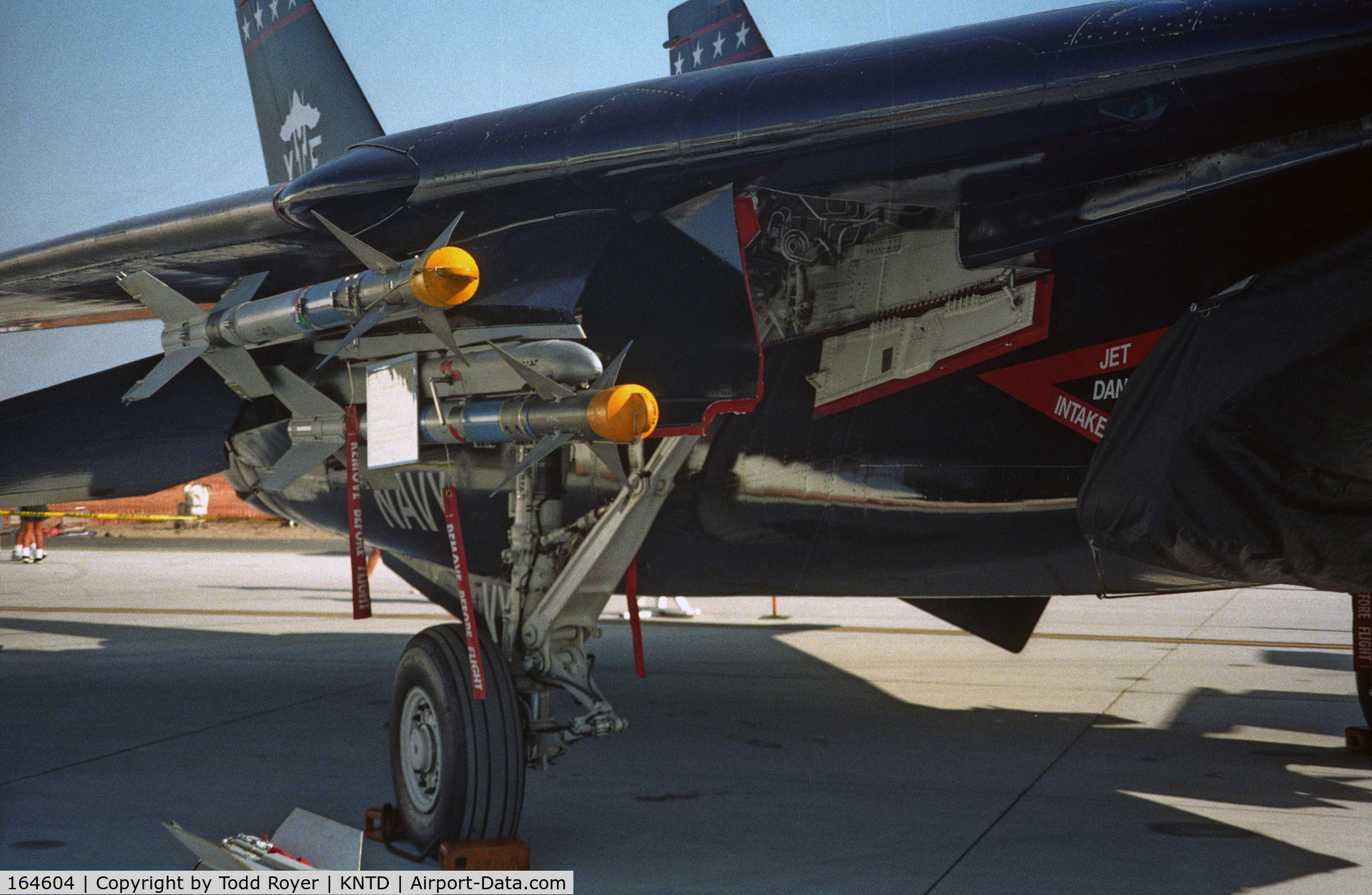 164604, Grumman F-14D Tomcat C/N 632/D-37, Point Mugu Airshow