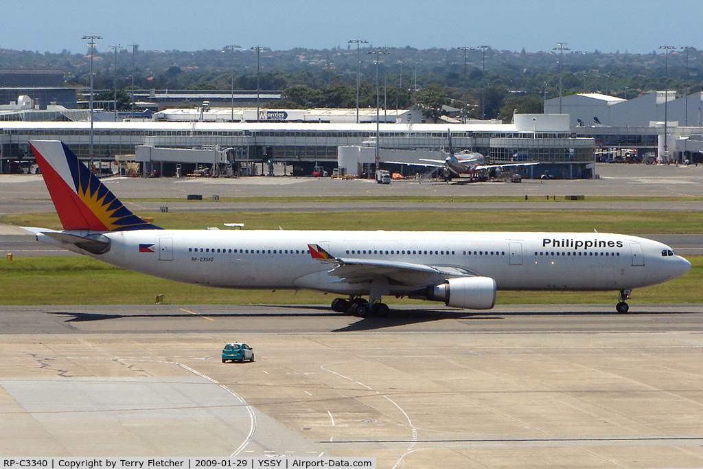 RP-C3340, Airbus A330-301 C/N 203, Phillipines A330 at Sydney