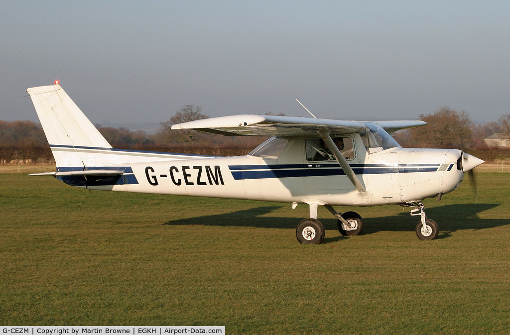 G-CEZM, 1981 Cessna 152 C/N 15285179, CESSNA 152