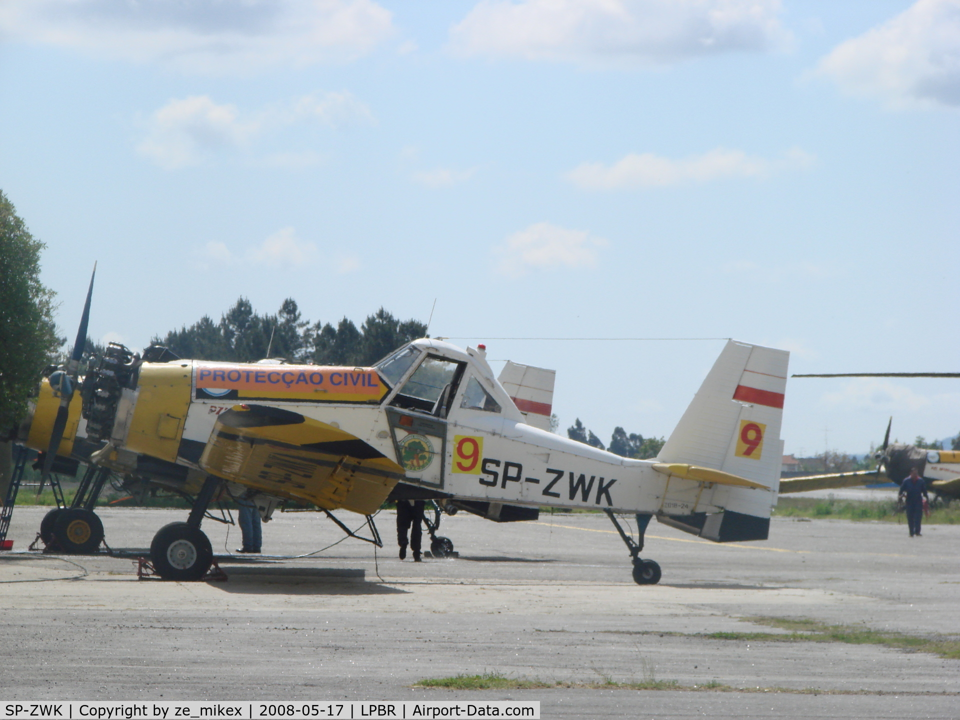 SP-ZWK, PZL-Mielec M-18B Dromader C/N Not found SP-ZWK, Droomader, at Braga during the fires time