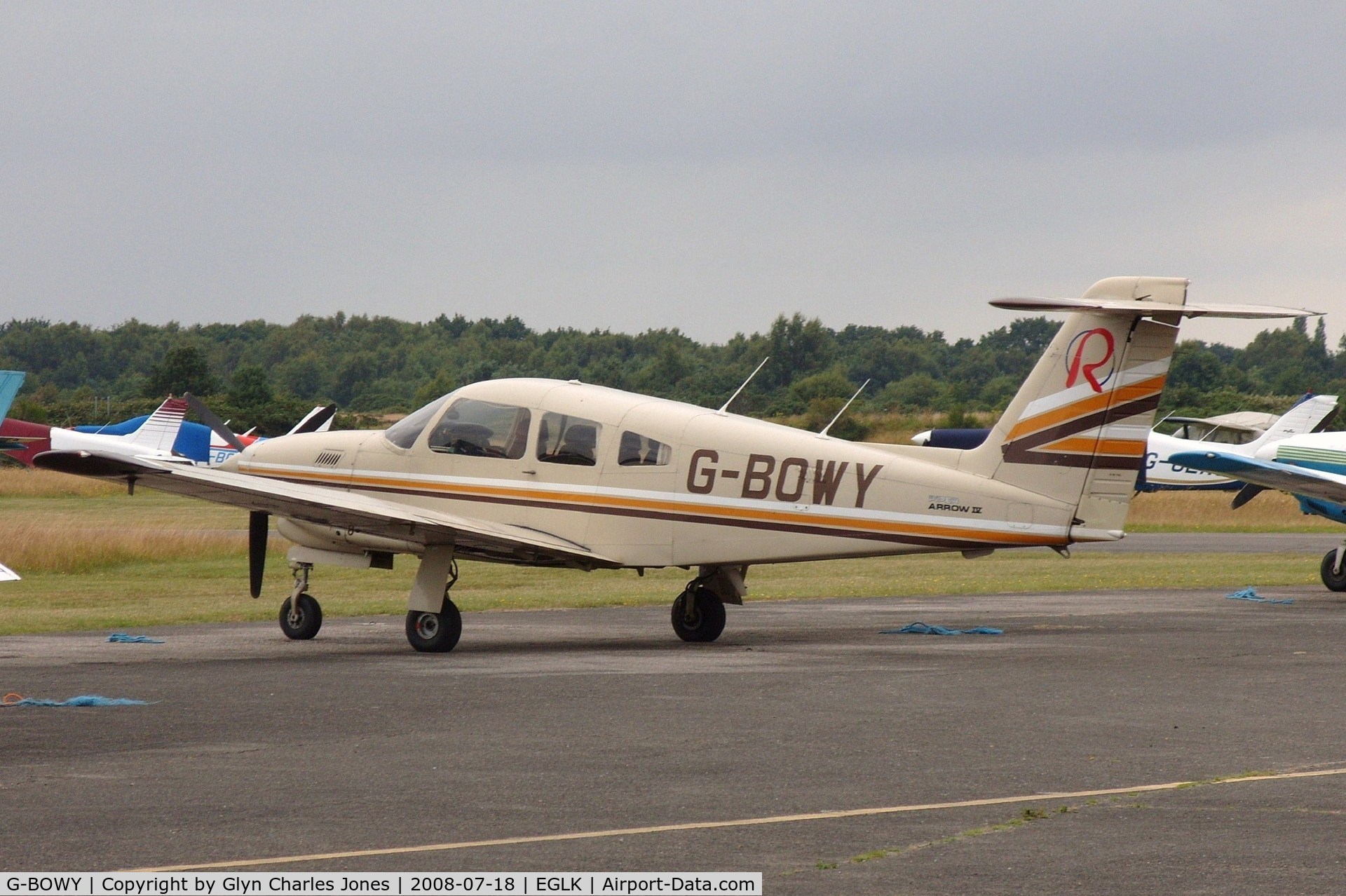 G-BOWY, 1981 Piper PA-28RT-201T Turbo Arrow IV Arrow IV C/N 28R-8131114, Previously N404EL. Operated by Redhill Aviation.