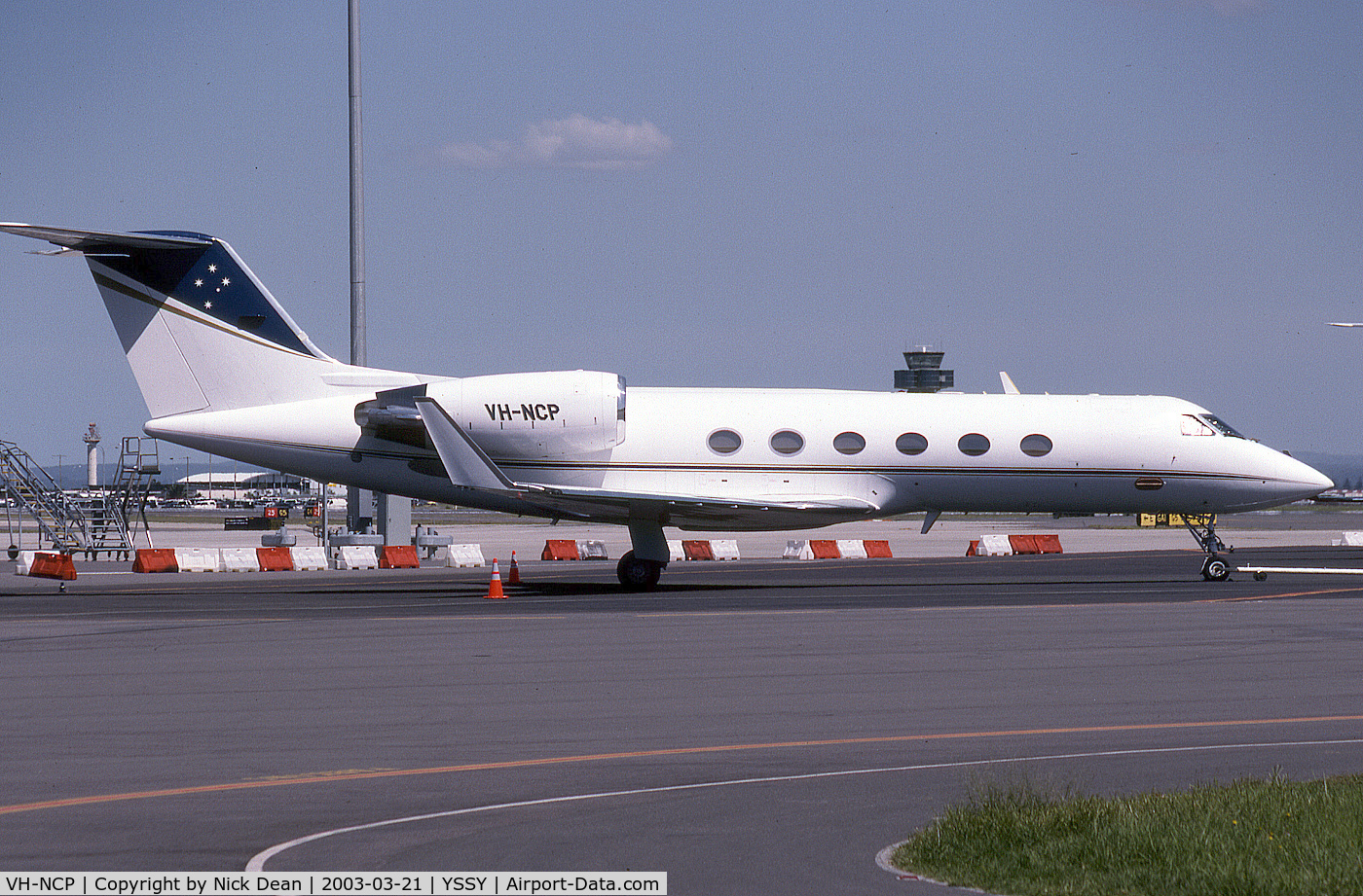 VH-NCP, 1989 Gulfstream Aerospace G-IV C/N 1108, YSSY