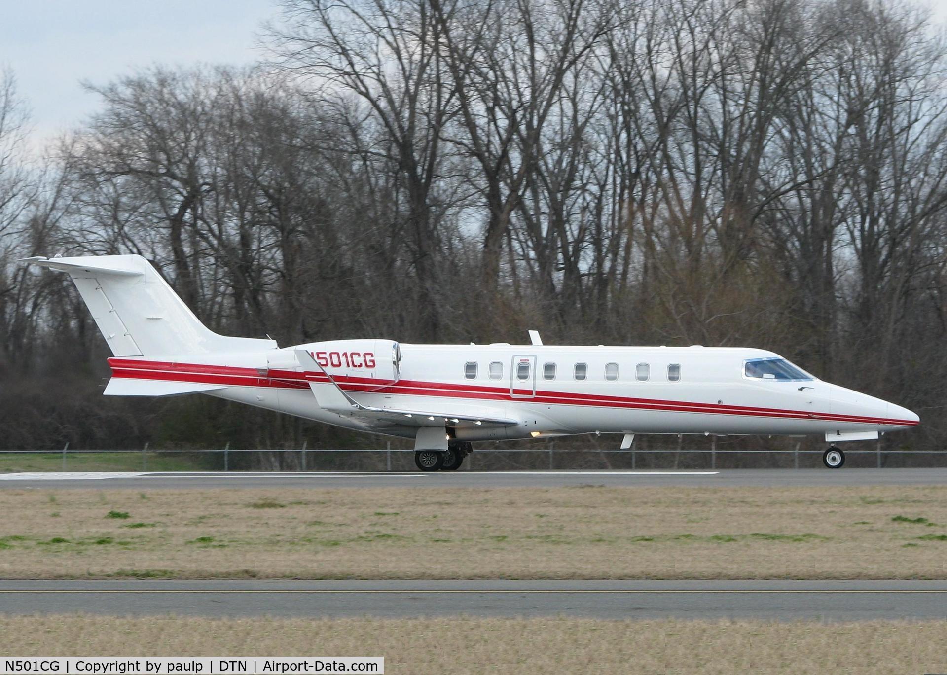 N501CG, 1999 Learjet Inc 45 C/N 040, Starting its take off roll on 14 at Downtown Shreveport.
