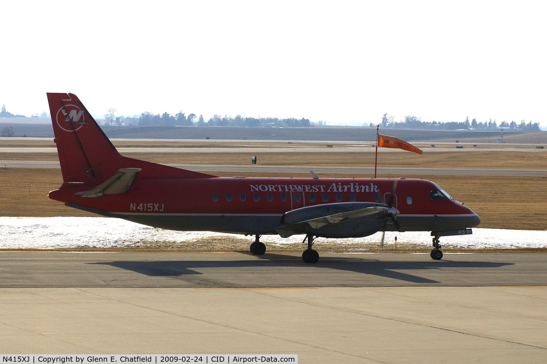 N415XJ, 1997 Saab 340B C/N 340B-415, Taxiing back to Runway 13 for departure