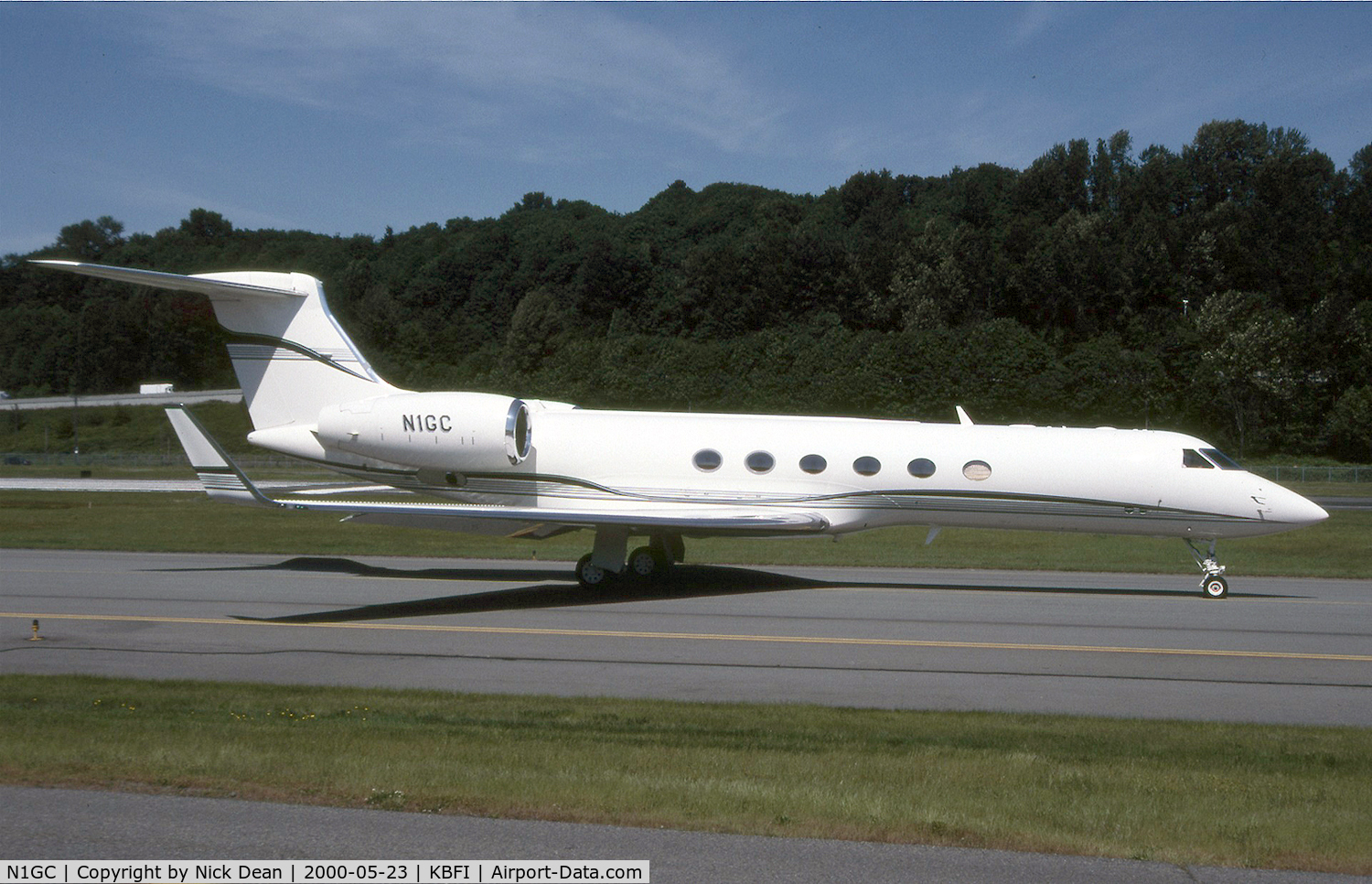 N1GC, 1998 Gulfstream Aerospace Gulfstream V C/N 539, KBFI
