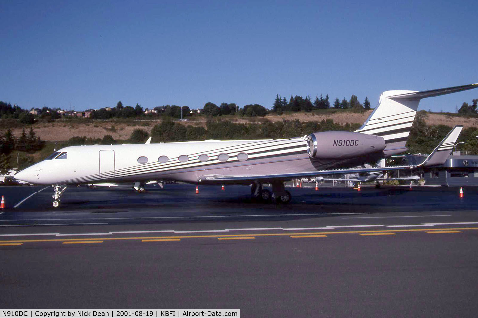 N910DC, 1998 Gulfstream Aerospace G-IV C/N 544, KBFI