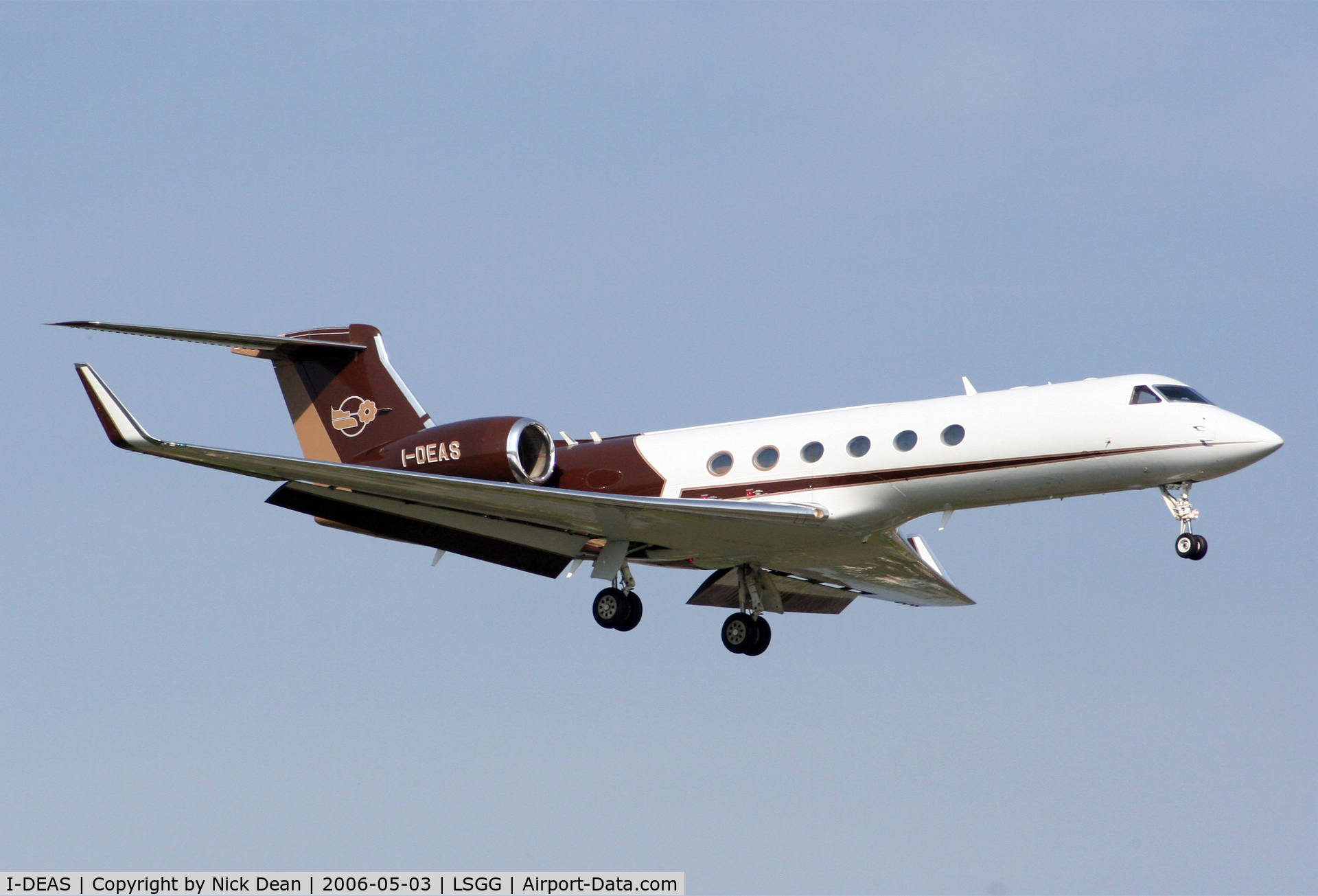 I-DEAS, 2000 Gulfstream Aerospace G-V C/N 593, LSGG