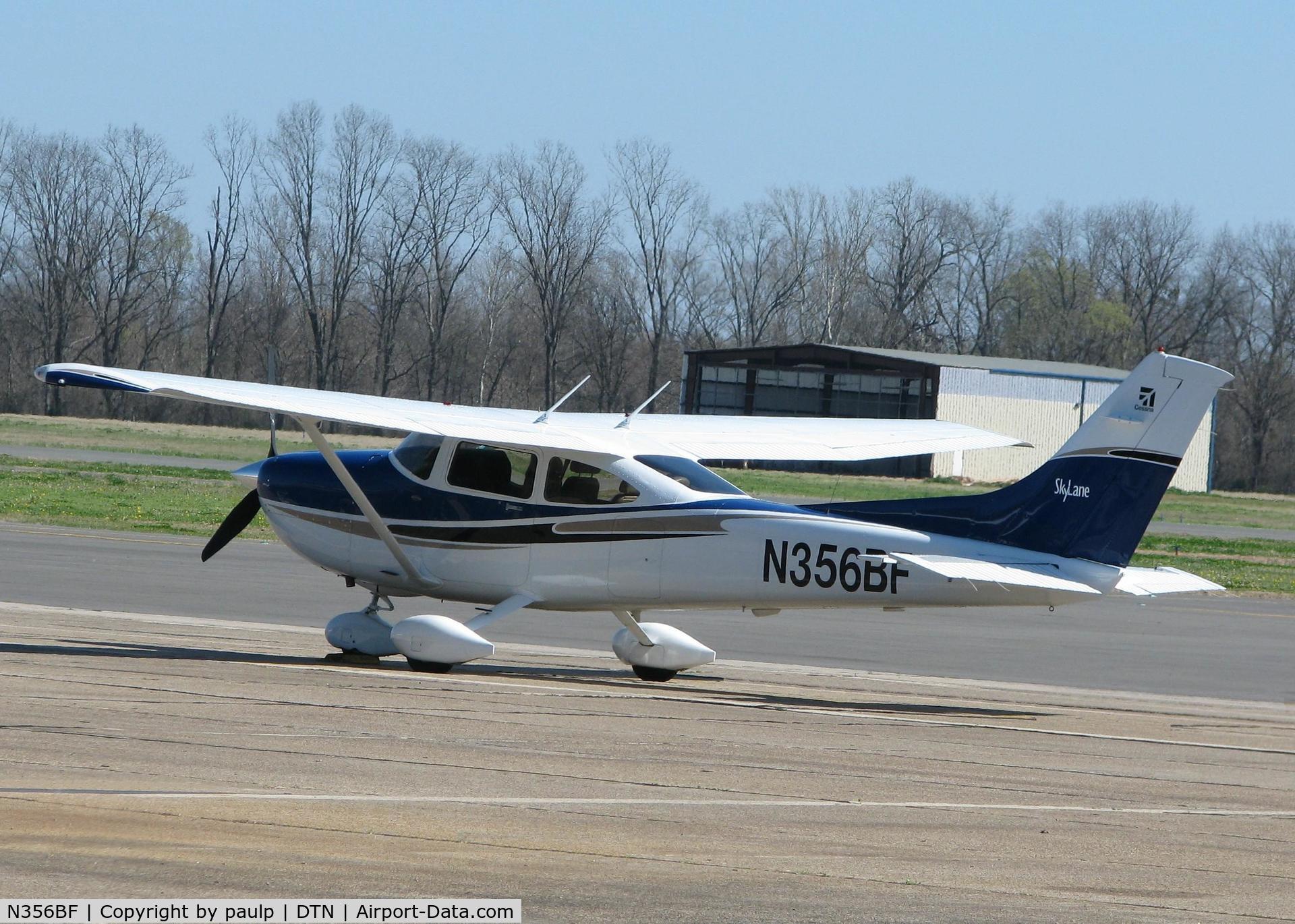 N356BF, 2004 Cessna 182T Skylane C/N 18281392, Parked at the Shreveport Downtown airport.