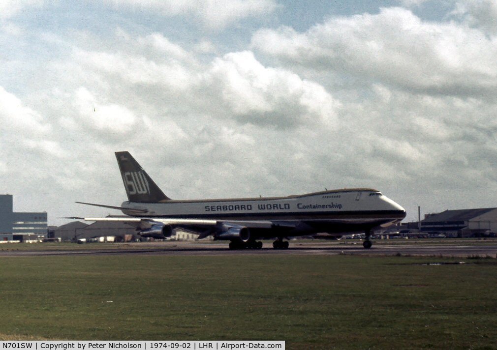 N701SW, Boeing 747-245F/SCD C/N 20826, Seaboard World Airlines freighter departing London Heathrow.