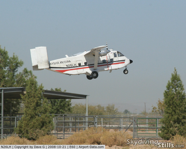 N26LH, 1974 Short SC-7 Skyvan C/N SH.1925, Skyvan departs Eloy, AZ with a load of skydivers