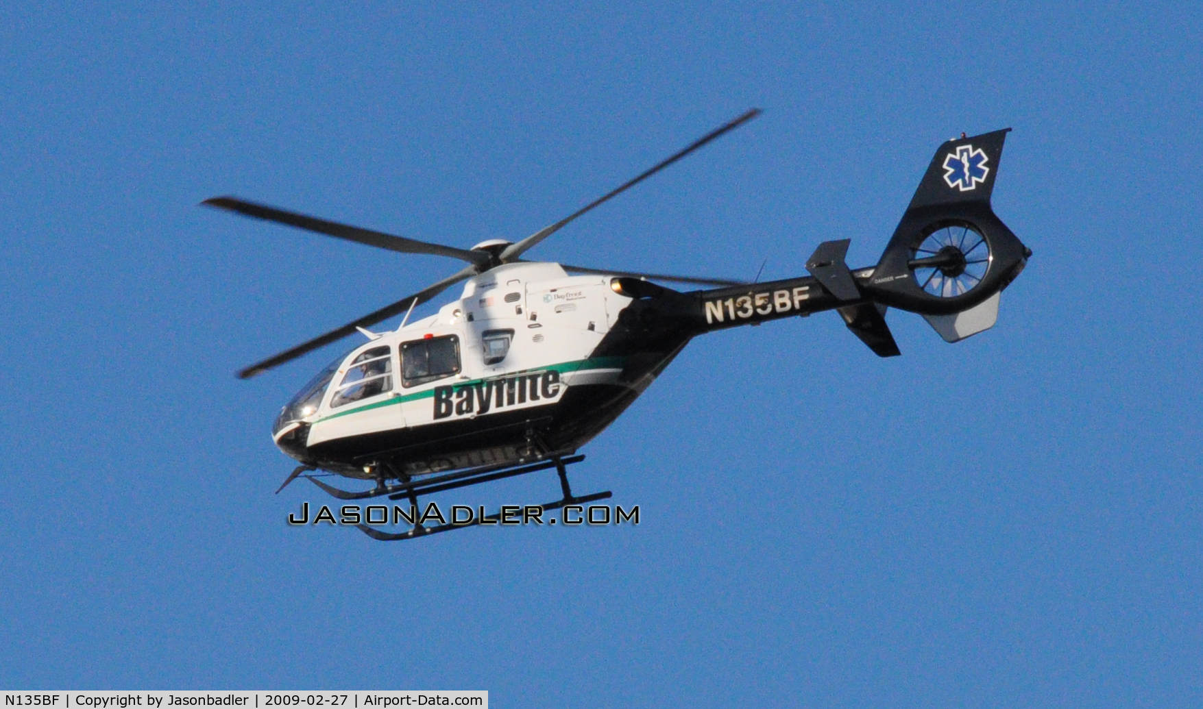 N135BF, 2006 Eurocopter EC-135P-2 C/N 0490, Bayflite taking off from Tampa General Hospital