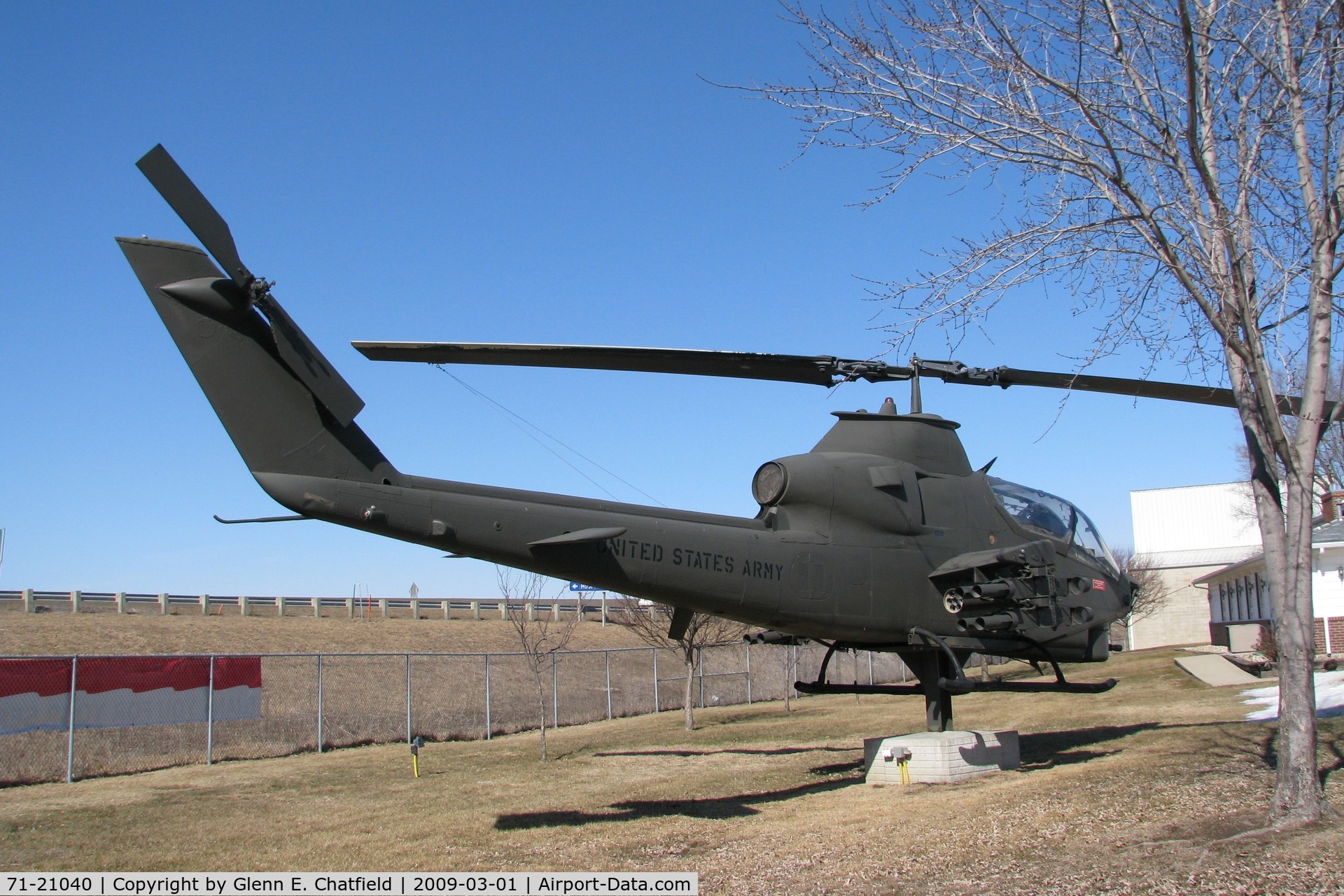71-21040, 1971 Bell AH-1S Cobra C/N 21111, At AMVETS in Cedar Falls, IA.  
