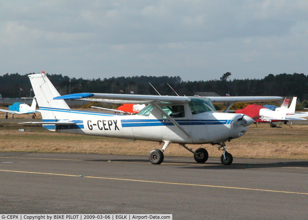 G-CEPX, 1983 Cessna 152 C/N 152-85792, TAXYING TO THE VISITING A/C PARK AFTER DOING TOUCH AND GOES