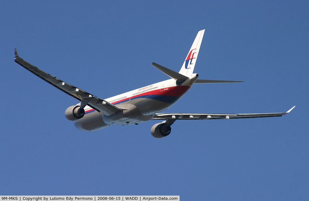 9M-MKS, 1996 Airbus A330-322 C/N 143, Malaysia Airlines