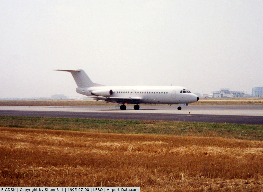 F-GDSK, 1982 Fokker F-28-4000 Fellowship C/N 11179, Lining up rwy 15L for departure... My first day pics @ LFBO !