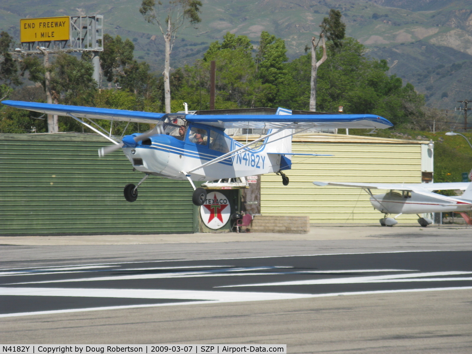 N4182Y, 1977 Bellanca 7KCAB Citabria C/N 604-77, 1977 Bellanca 7KCAB CITABRIA, Lycoming AEIO-360 180 Hp, another landing Rwy 22