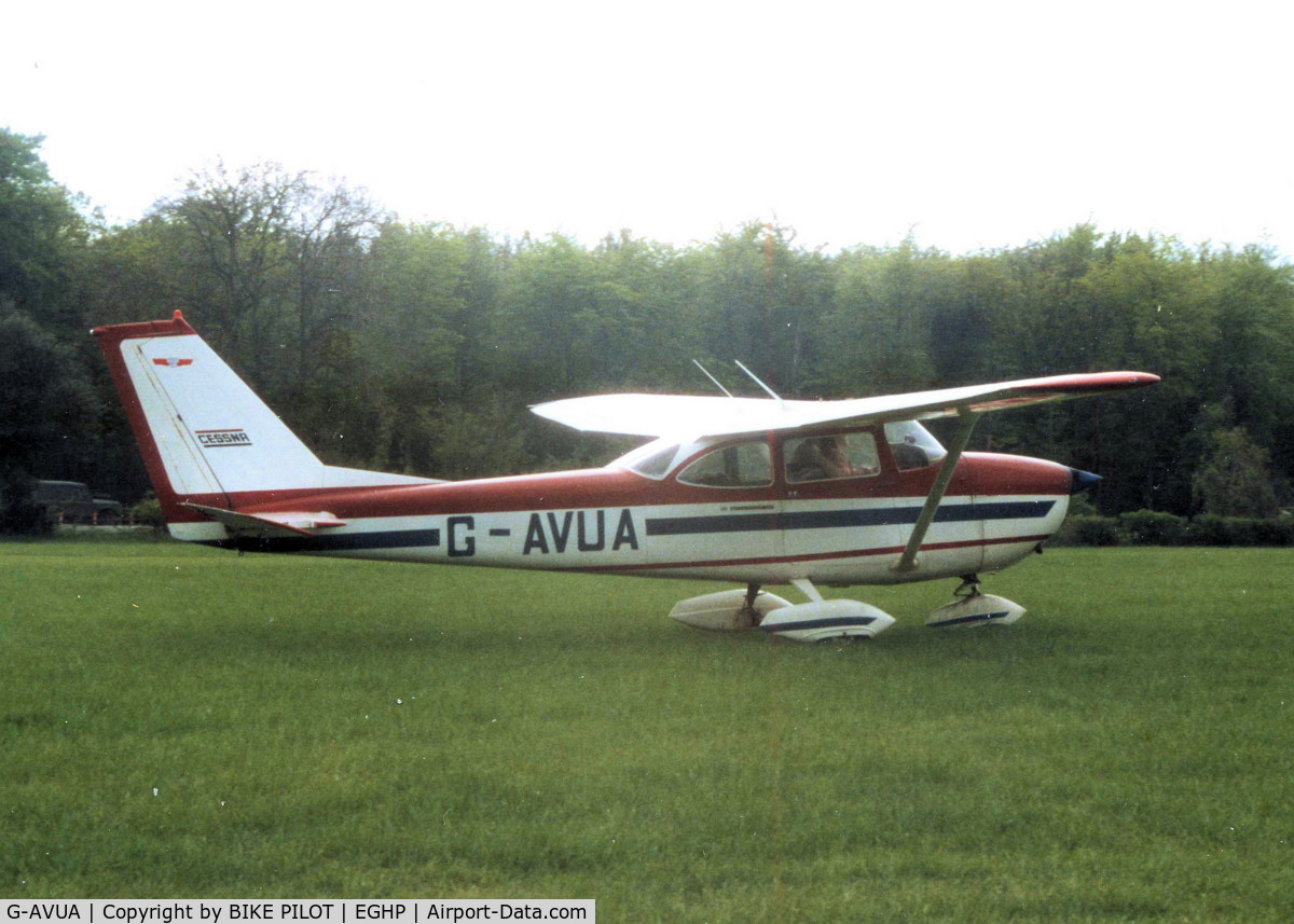 G-AVUA, 1967 Reims F172H Skyhawk C/N 0464, I BELEIVE THIS A/C WAS A POPHAM RESIDENT AT THE TIME