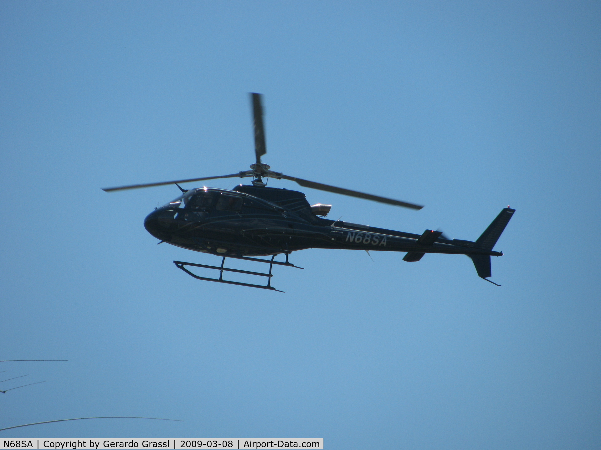 N68SA, 2000 Eurocopter AS-350B-3 Ecureuil Ecureuil C/N 3329, Flying over ARENA's (political party) end of campaign event on estadio cuscatlan, S.S. , El salvador