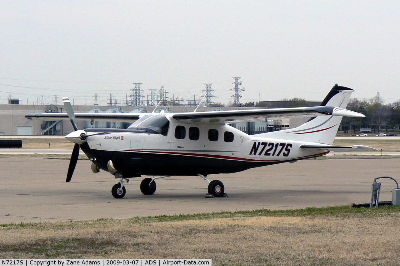 N7217S, 1978 Cessna P210N Pressurised Centurion C/N P21000132, At Dallas Addison