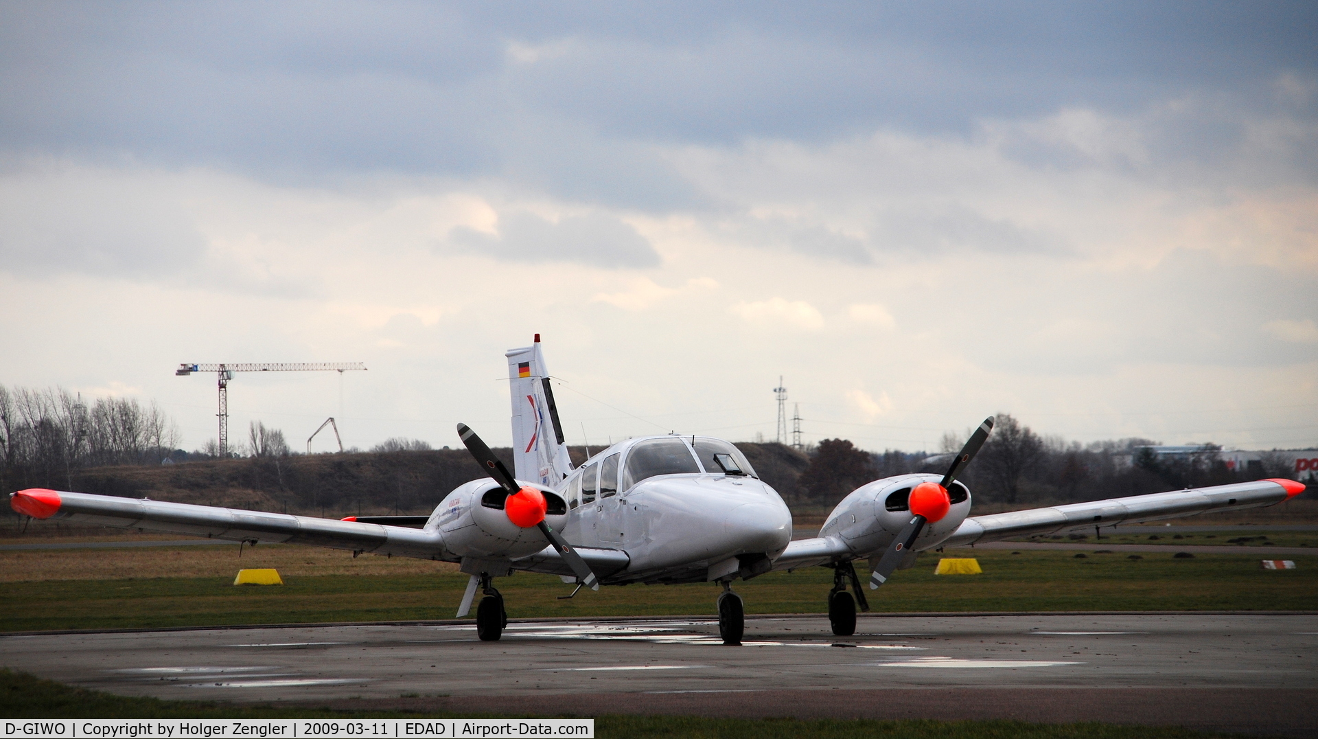 D-GIWO, 1976 Piper PA-34-200T Seneca II C/N 34-7670076, ex N4579X at Dessau Airfield