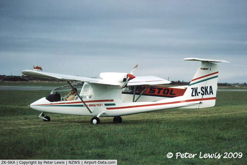 ZK-SKA, Meteor Sky Arrow 450T C/N 011, D P & W O Williams, Westport - 1997