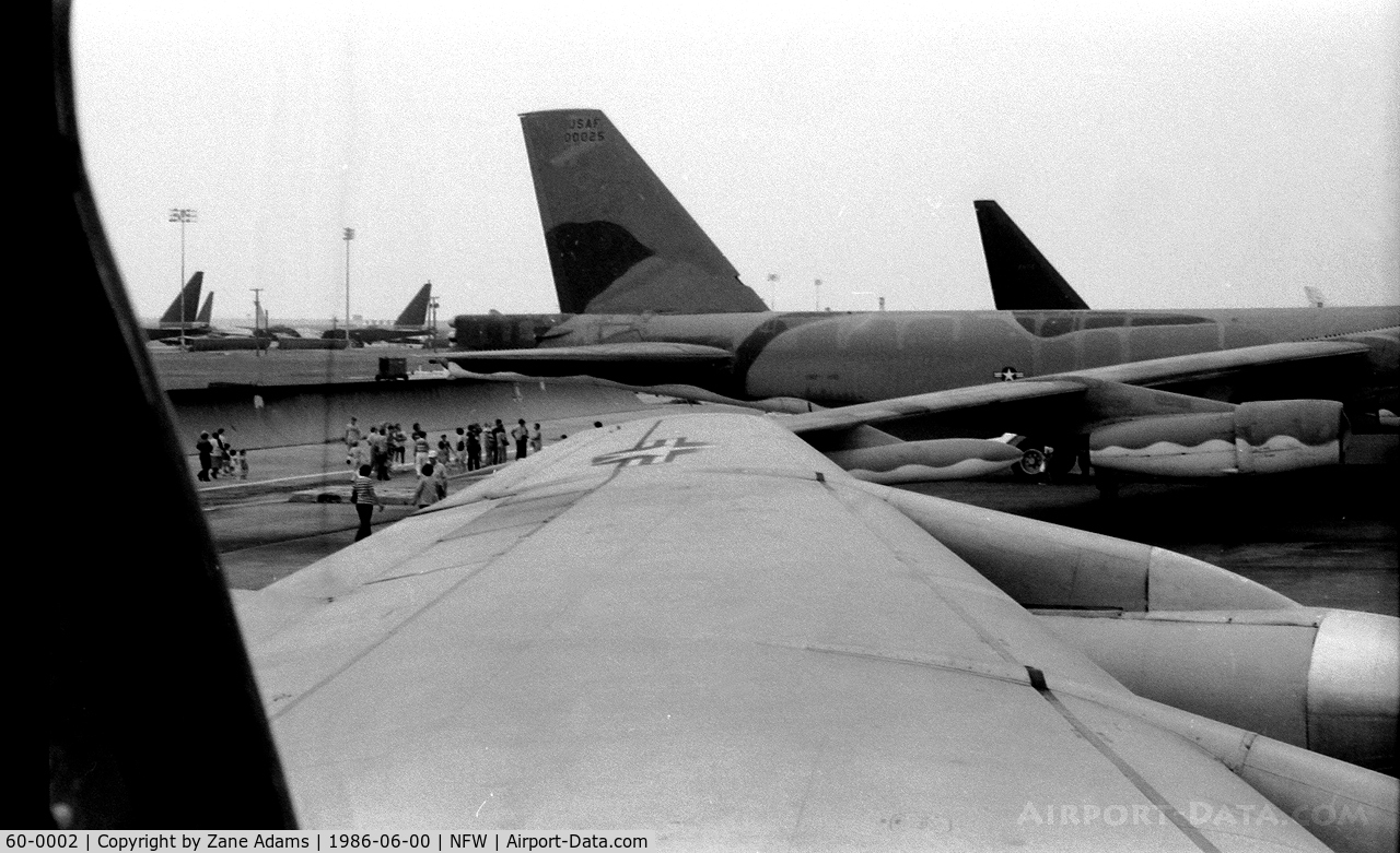 60-0002, 1960 Boeing B-52H Stratofortress C/N 464367, B-52H photographed from the window of a KC-135 at Carswell AFB Airshow 1986