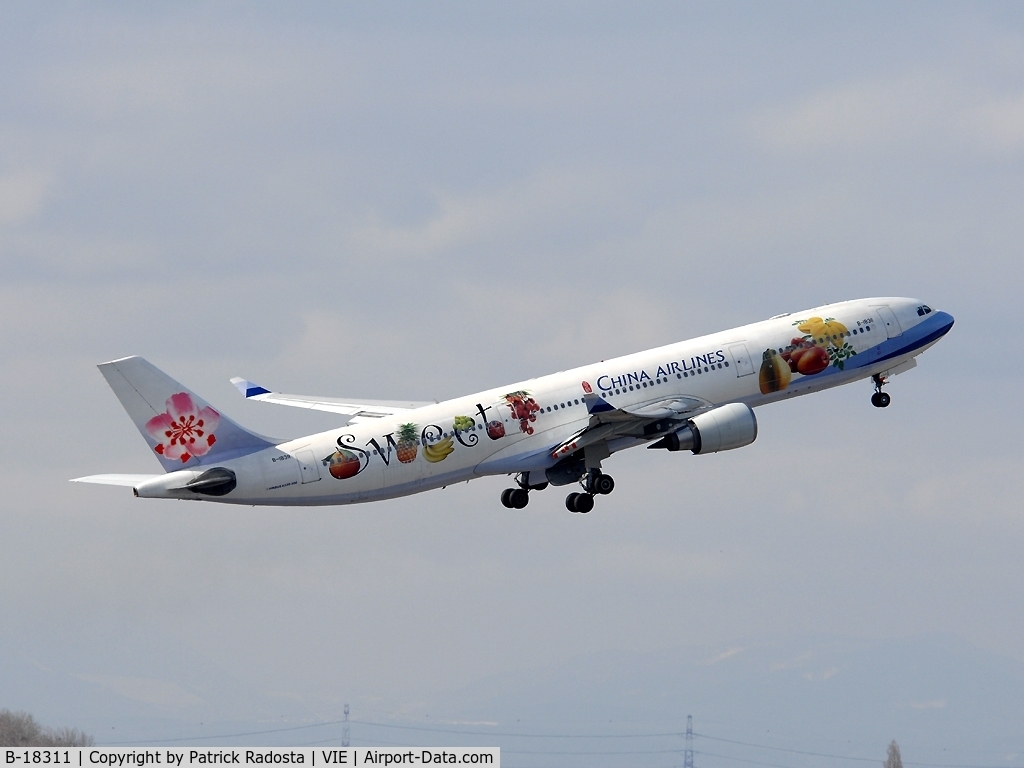 B-18311, 2006 Airbus A330-202 C/N 752, Used bei China Airlines for VIE-AUH-TPE Routing
