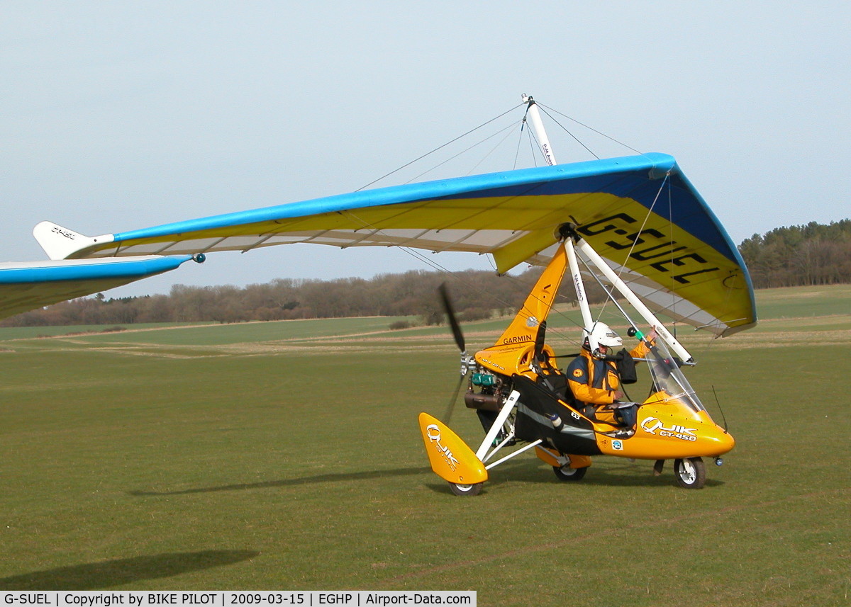 G-SUEL, 2007 P&M Aviation Quik GT450 C/N 8301, BRIGHT MICRO-LIGHT PREPAIRING TO DEPART
