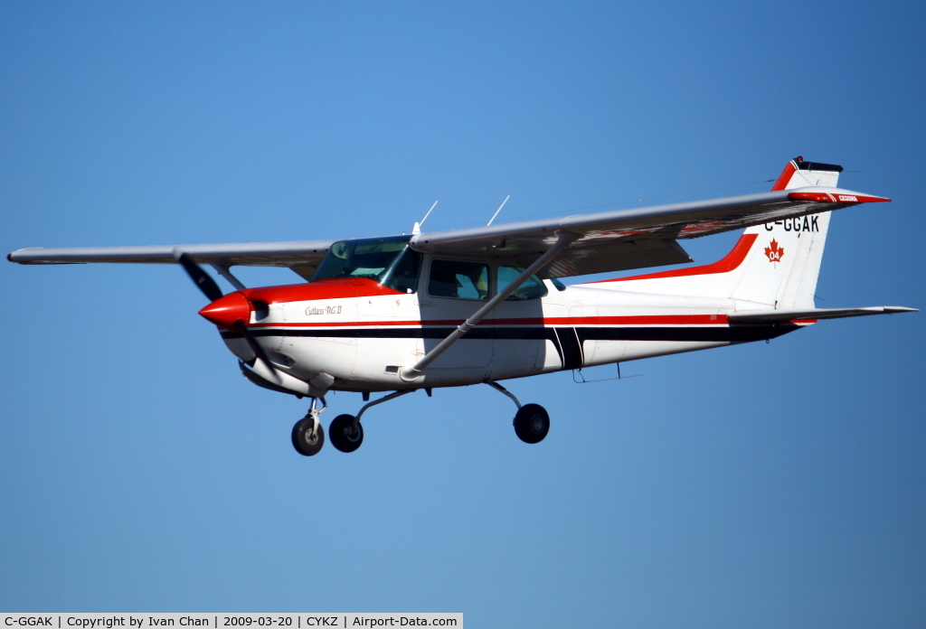 C-GGAK, 1980 Cessna 172RG Cutlass RG C/N 172RG0424, Landing at Toronto Buttonville Airport