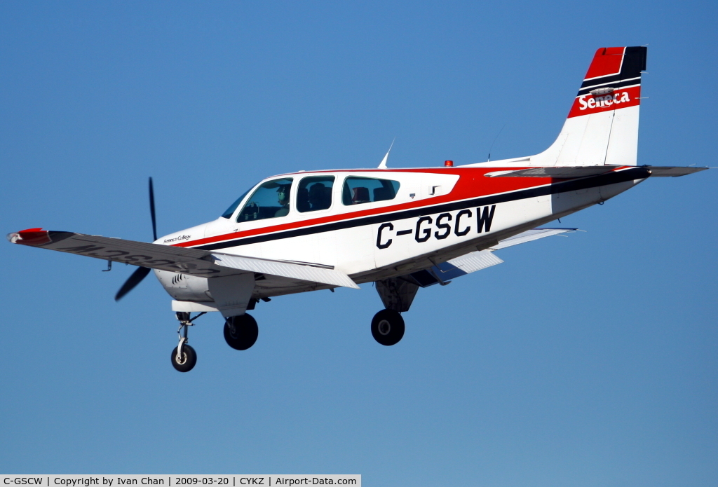 C-GSCW, 1992 Beech F33A Bonanza C/N CE-1706, Landing at Toronto Buttonville Airport