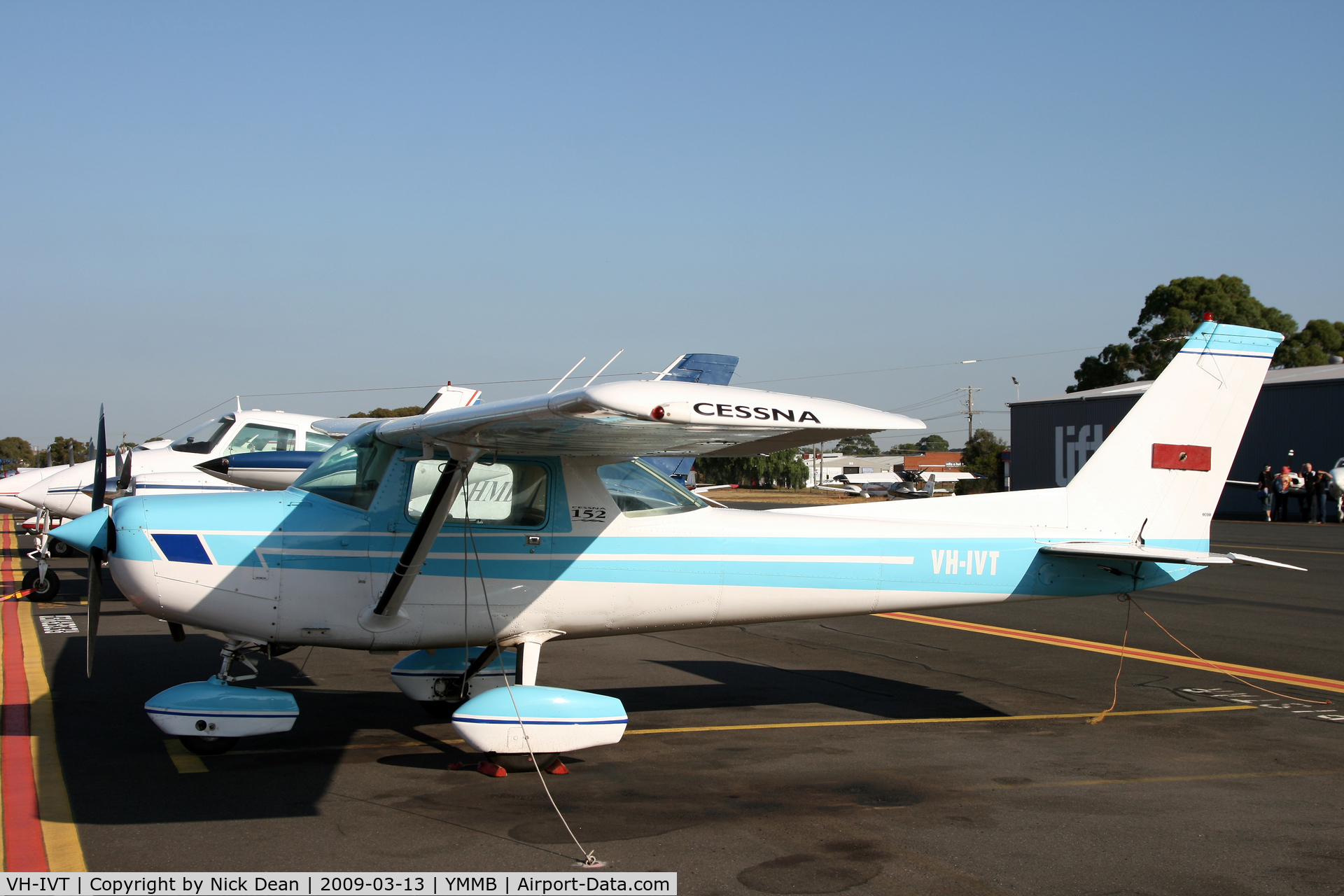 VH-IVT, 1977 Cessna 152 C/N 15280246, YMMB