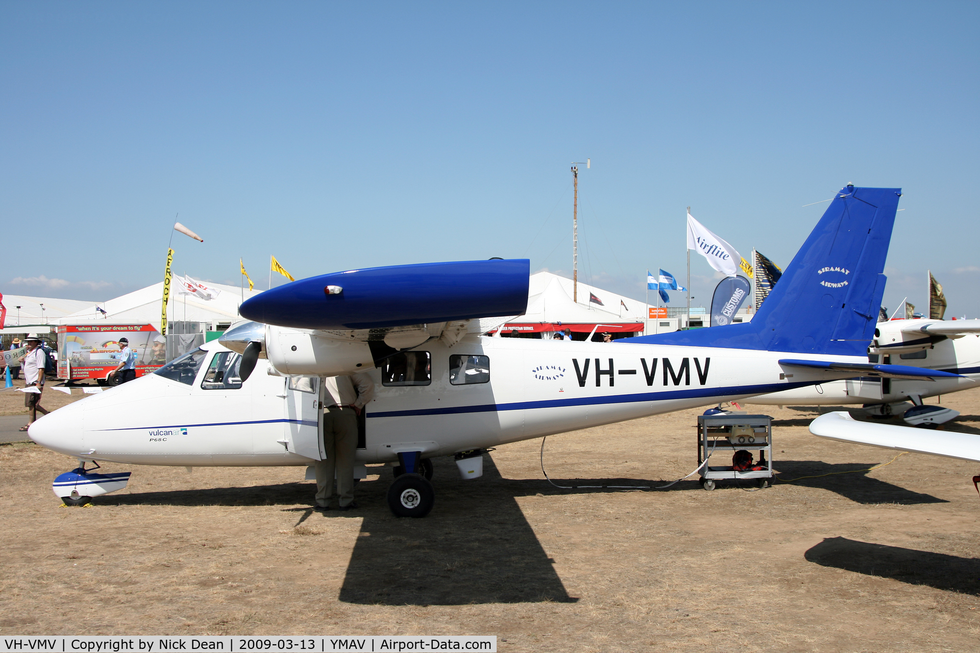 VH-VMV, 2004 Vulcanair P-68C C/N 435, YMAV