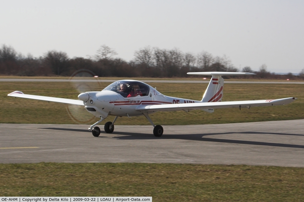 OE-AHM, HOAC DV-20 Katana C/N 20080, Flugsportverein Stockerau