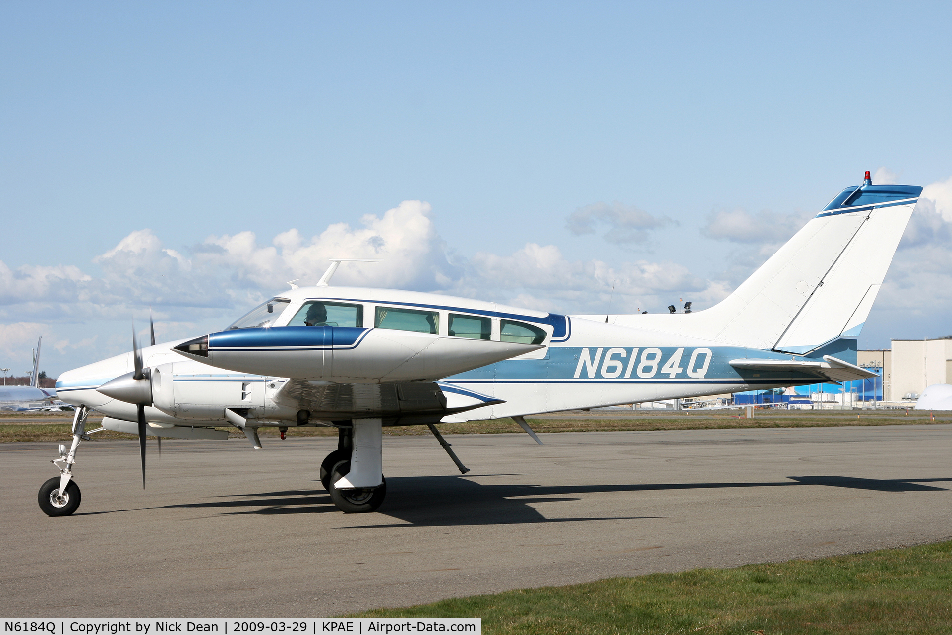 N6184Q, 1968 Cessna 320F Executive Skyknight C/N 320F-0034, KPAE
