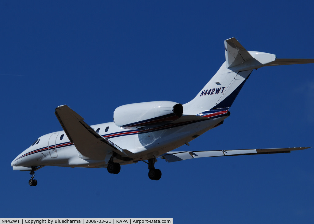 N442WT, 2004 Cessna 750 Citation X Citation X C/N 750-0233, On final approach to 17L.