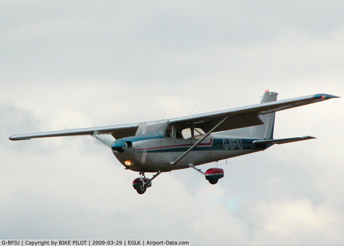 G-BFIU, 1977 Reims FR172K Hawk XP C/N FR172-00591, FINALS FOR 25