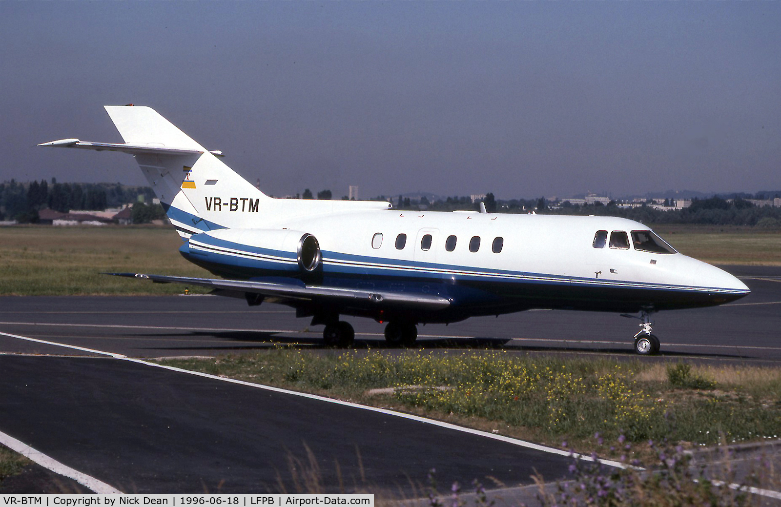 VR-BTM, 1993 British Aerospace BAe.125 Series 800B C/N 258233, LFPB Paris Le Bourget