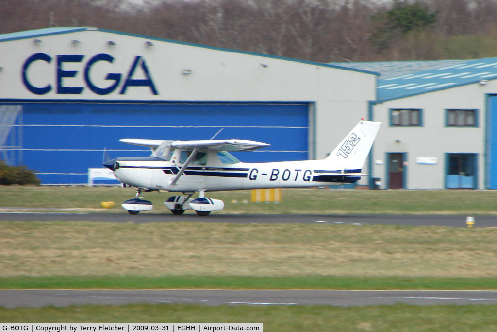 G-BOTG, 1978 Cessna 152 C/N 152-83035, Donair C152 departing Bournemouth back to its East Midlands base