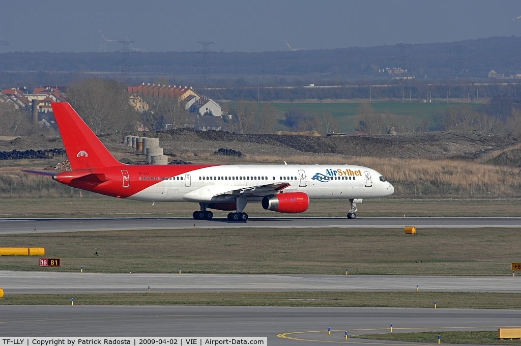 TF-LLY, 1987 Boeing 757-225 C/N 22691, New Airline 