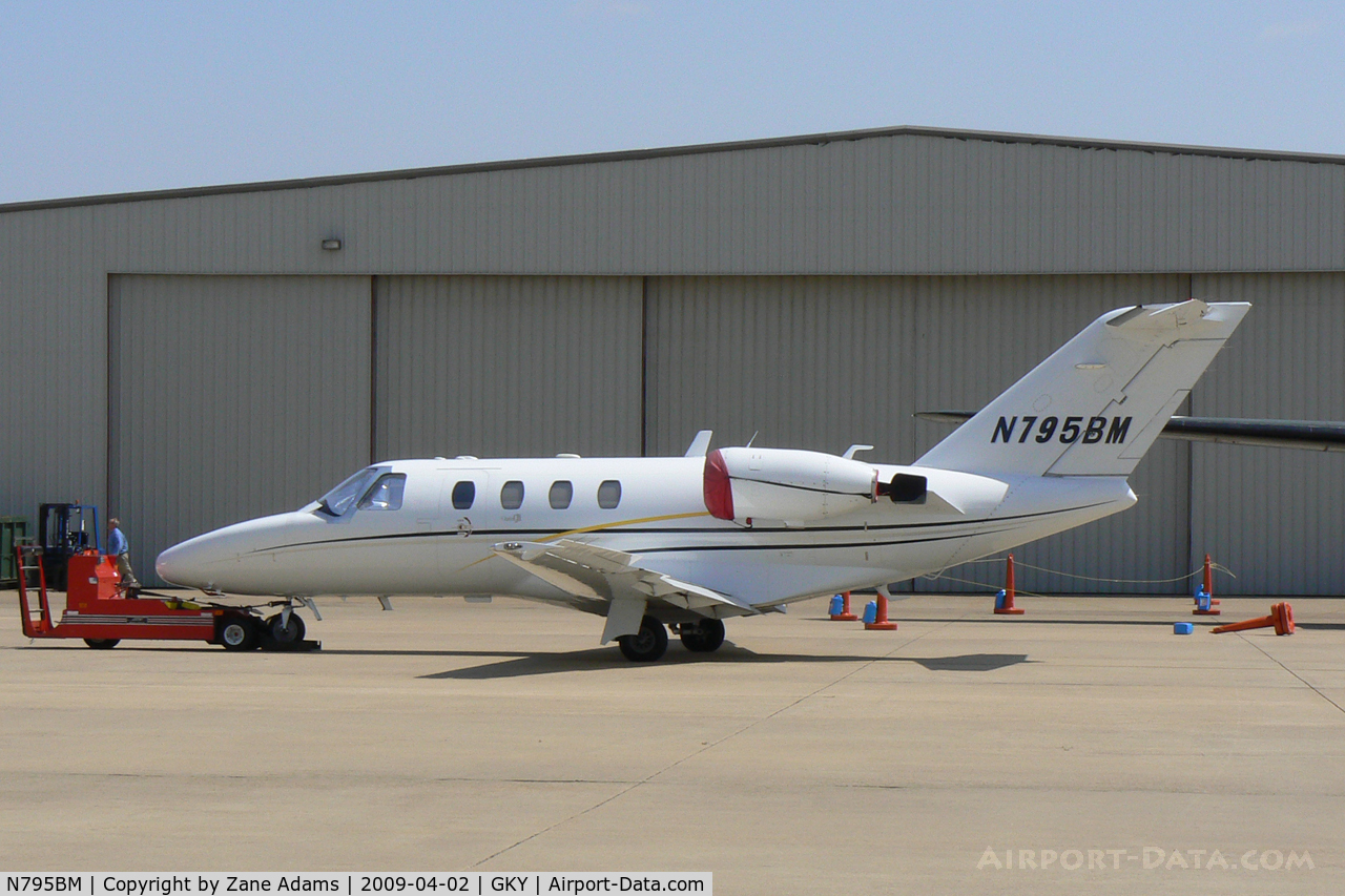 N795BM, 2002 Cessna 525 C/N 5250481, At Arlington Municipal