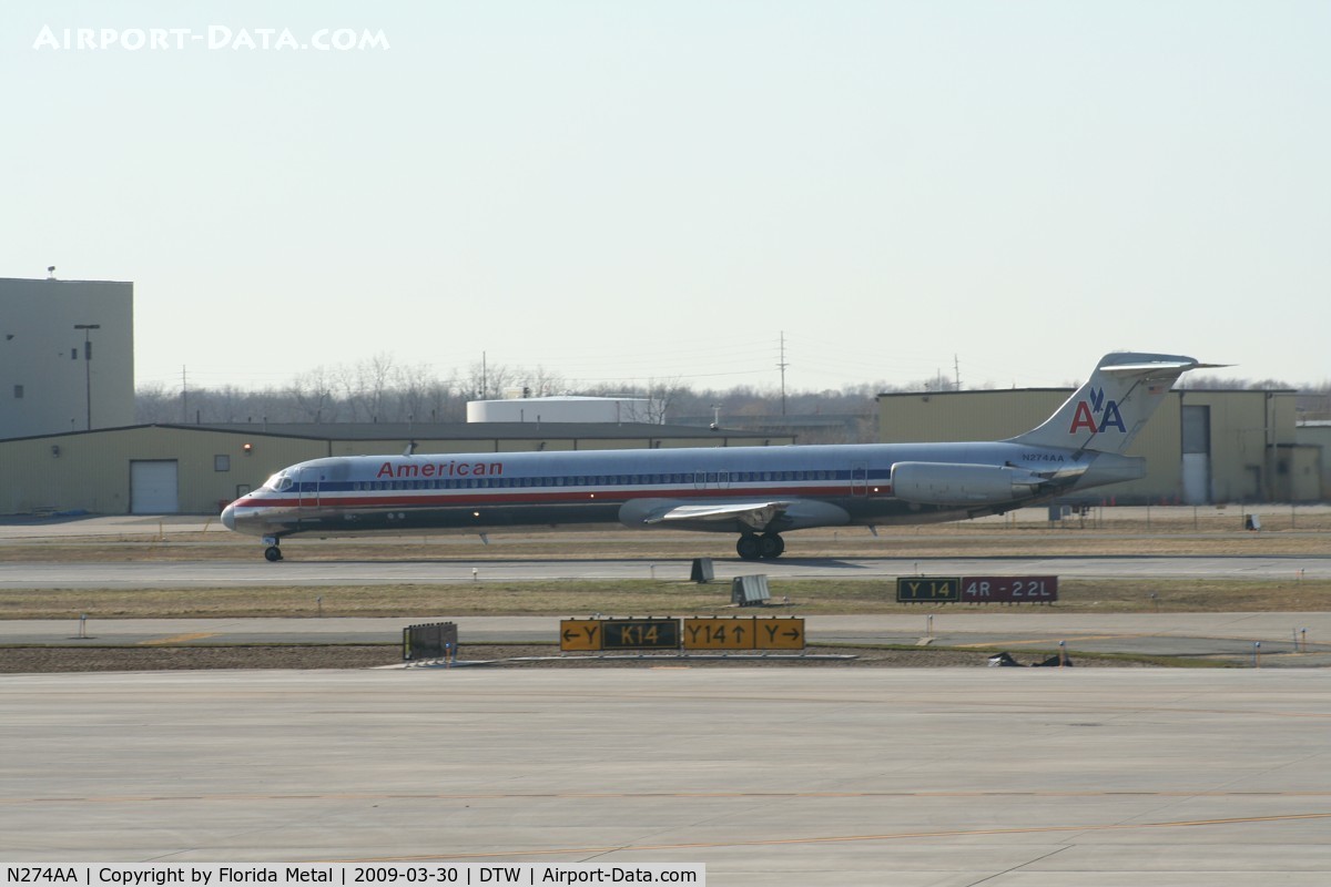N274AA, 1984 McDonnell Douglas MD-82 (DC-9-82) C/N 49271, American MD-82
