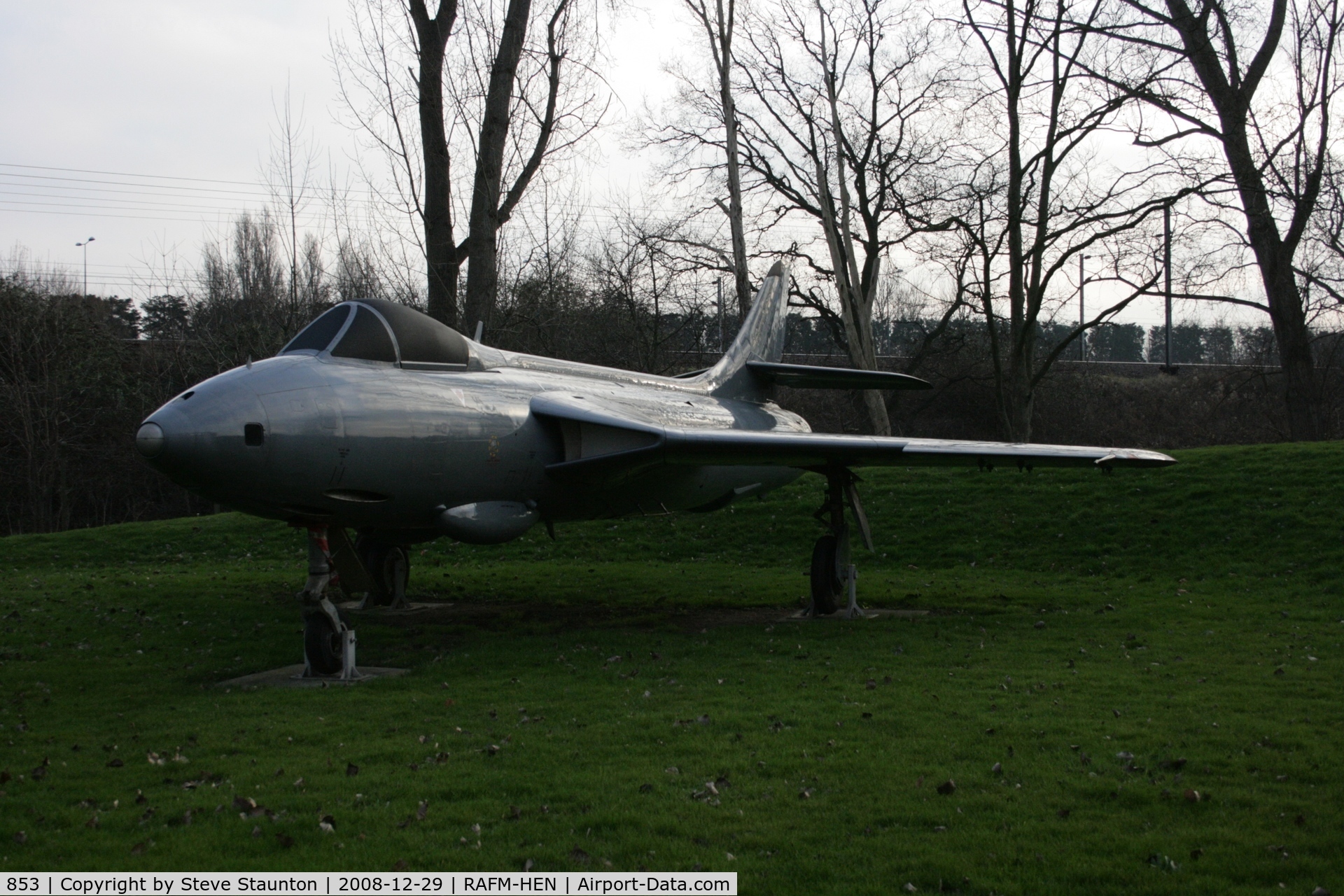 853, 1956 Hawker Hunter FR.10 C/N S4/U/3302, Taken at the RAF Museum, Hendon. December 2008